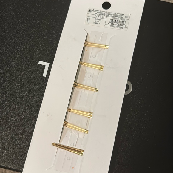 Three Leaf Clover ☘️ Glitter Hair Clips New - Picture 4 of 4